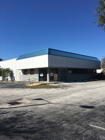 More Photos Of 725 S US Highway 1, Fort Pierce Freestanding For Lease