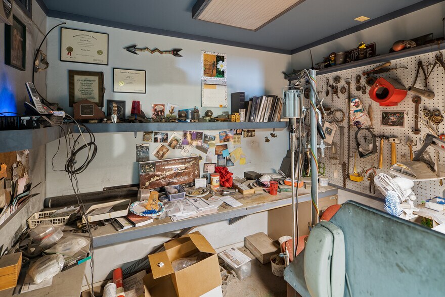 More Photos Of 110 Oak Creek Blvd, Sedona Specialty For Sale