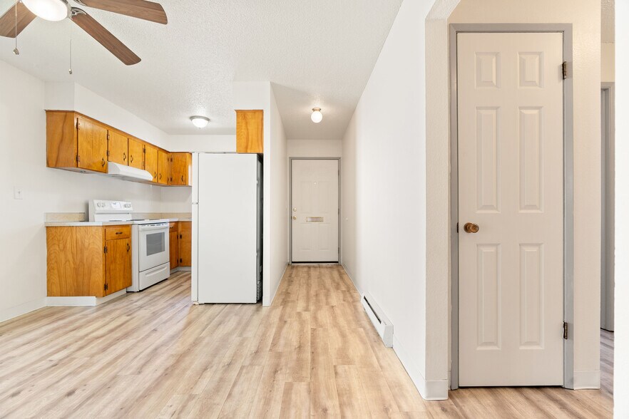 More Photos Of 110-162 NW 15th St, Gresham Apartments For Sale