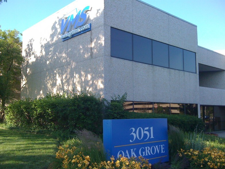 More Photos Of 3051 Oak Grove Rd, Downers Grove Loft Creative Space For Lease