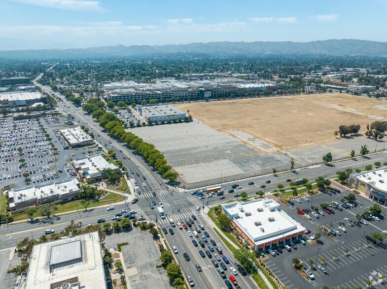 More Photos Of 6633 Canoga Ave, Canoga Park Land For Sale