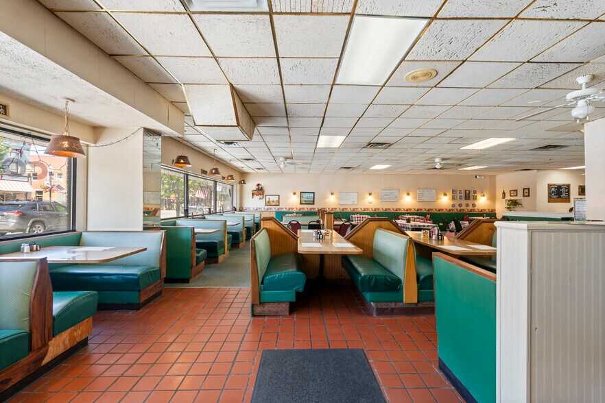 More Photos Of 32-34 Main St, Perry Restaurant For Sale