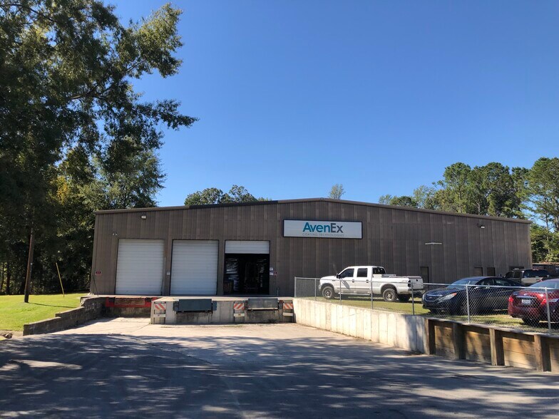 More Photos Of 3360 Business Cir, Charleston Warehouse For Lease