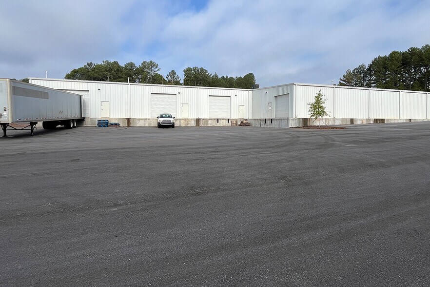 More Photos Of 670 Old Hull, Athens Flex For Lease
