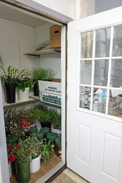 More Photos Of 632 6th St, Pawnee City Storefront For Sale