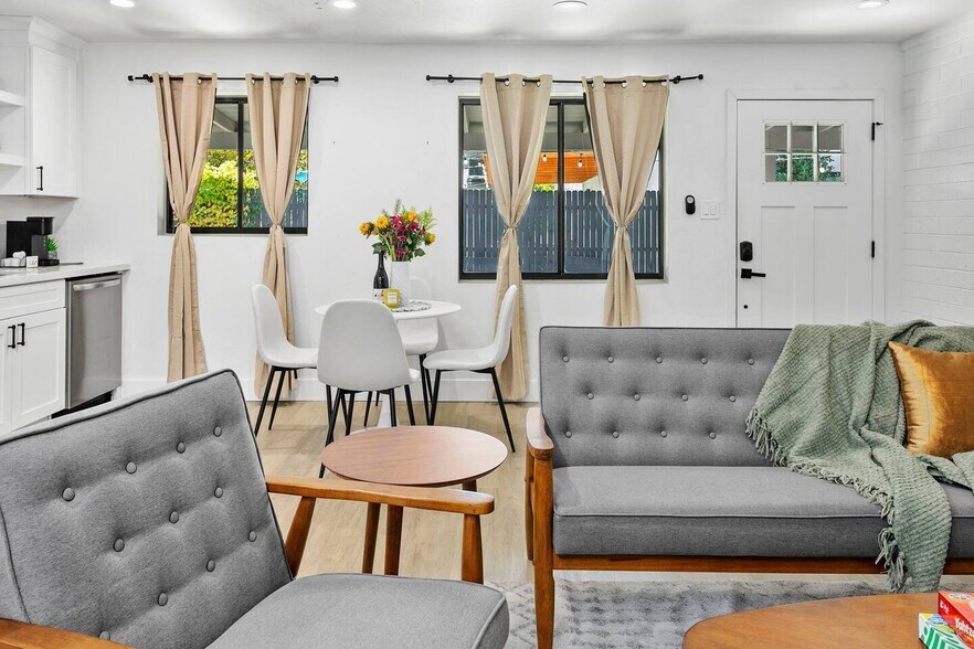 More Photos Of 3139 N 40th St, Phoenix Apartments For Sale