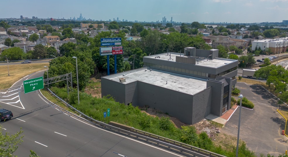 More Photos Of 24 Meadowlands Pky, Secaucus Office For Sale