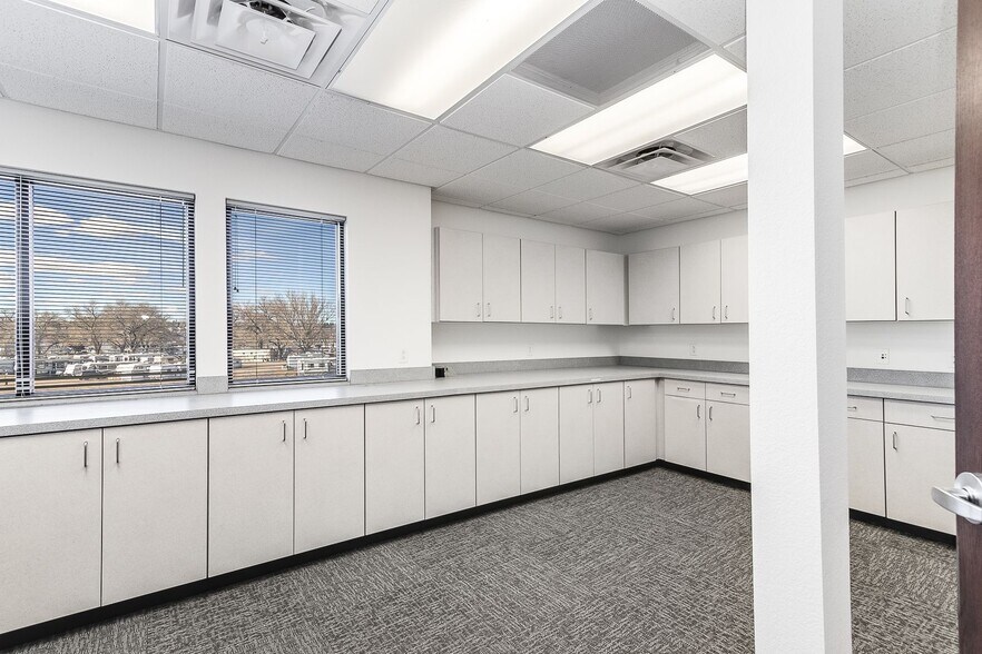 More Photos Of 4007 Greenway St, Cheyenne Office For Lease