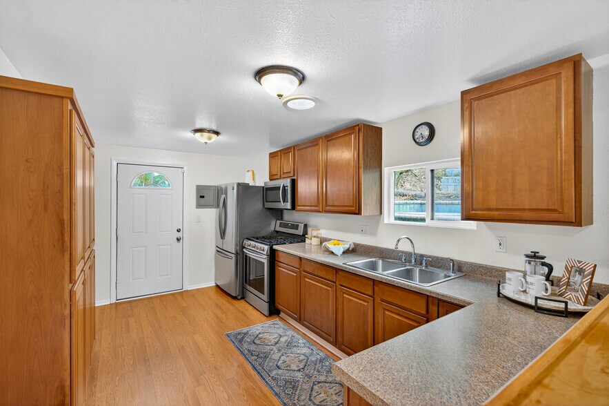 More Photos Of , Tujunga Multifamily For Sale