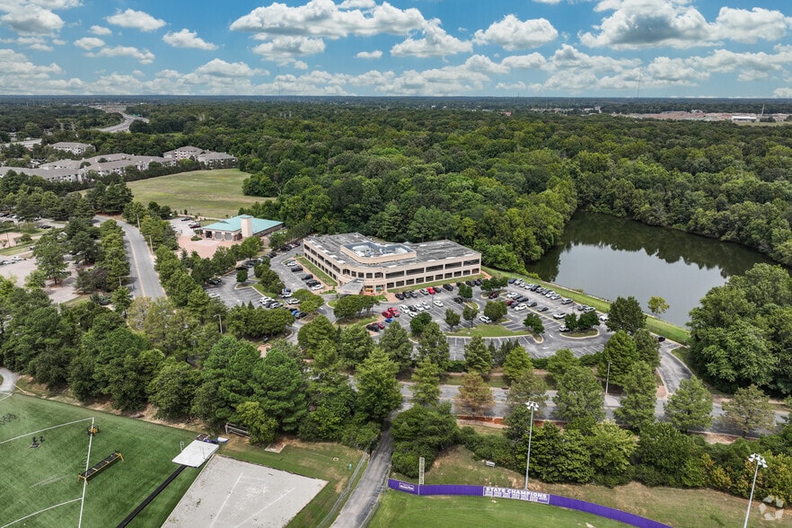 More Photos Of 100 N Humphreys Blvd, Memphis Office For Sale