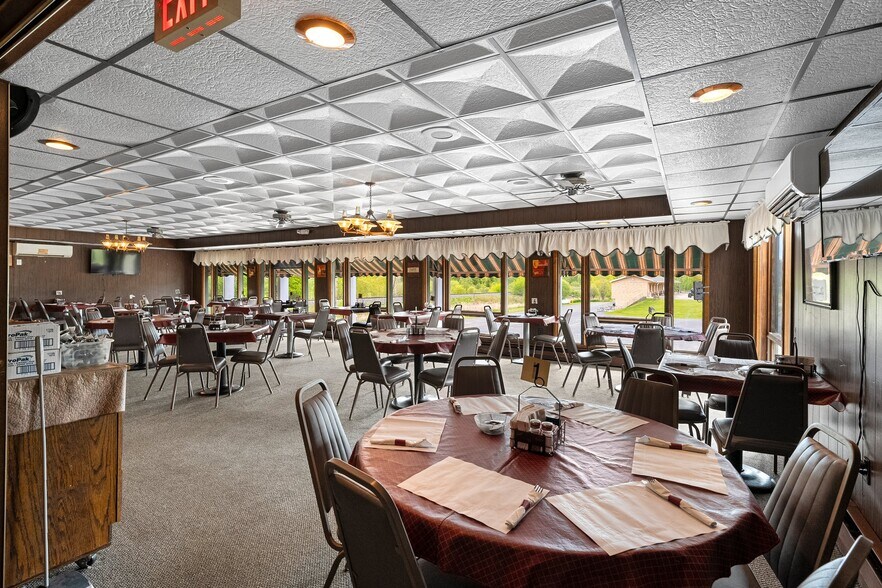 More Photos Of W11466 US Hwy 8, Dunbar Restaurant For Sale