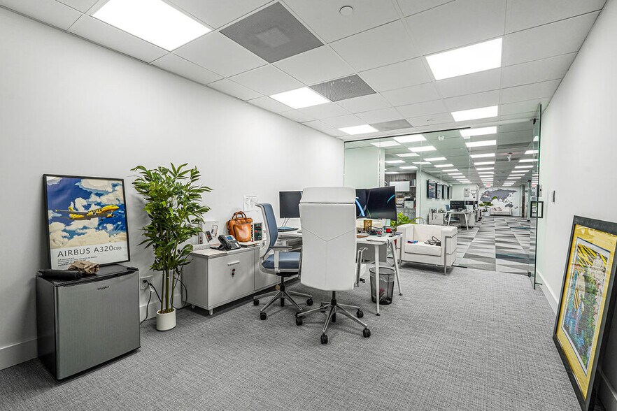 More Photos Of 1110 Brickell Ave, Miami Office For Sale