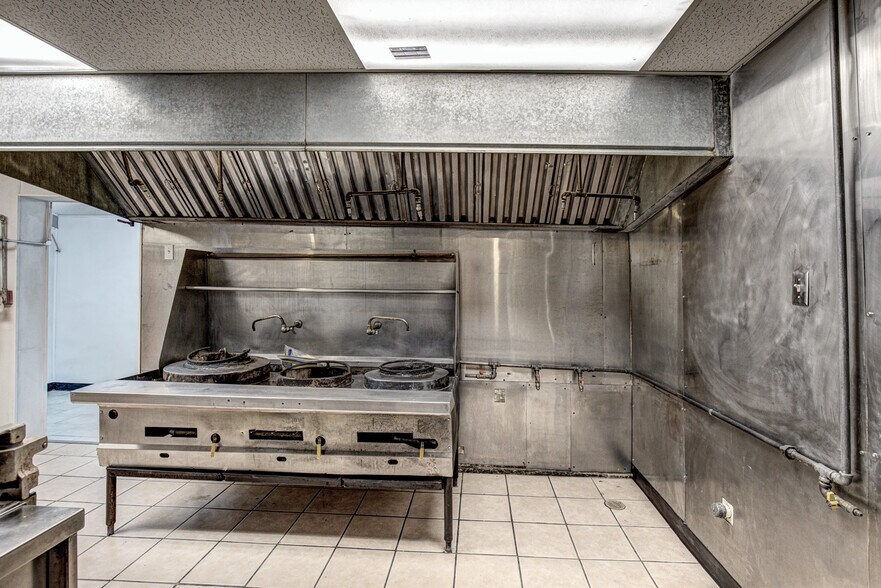 More Photos Of 1200 S Beeline Hwy, Payson General Retail For Sale