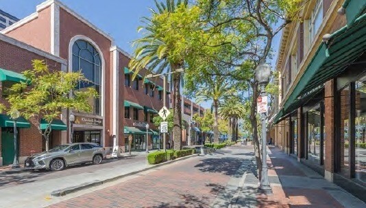 More Photos Of 111 E Broadway, Glendale Loft Creative Space For Lease