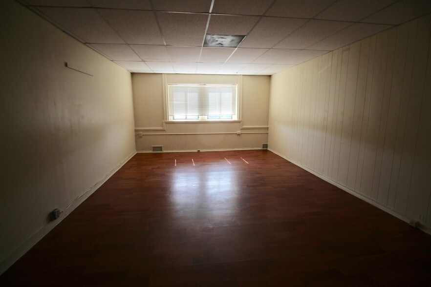 More Photos Of 19 Belmont Ave, Dover Apartments For Sale