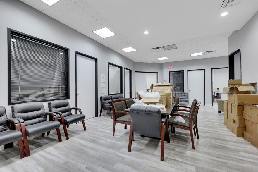 More Photos Of 375 N Stephanie St, Henderson Medical For Sale