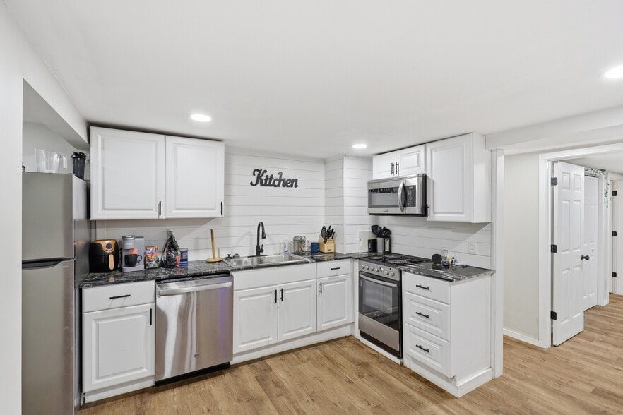 More Photos Of 117 Lucille Ave, Easley Multifamily For Sale