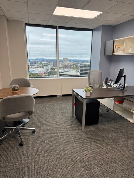 More Photos Of 100 Peachtree St NW, Atlanta Office For Lease