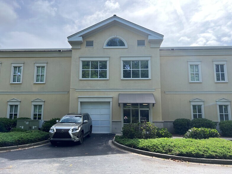 More Photos Of 550 Long Point Rd, Mount Pleasant Office For Sale