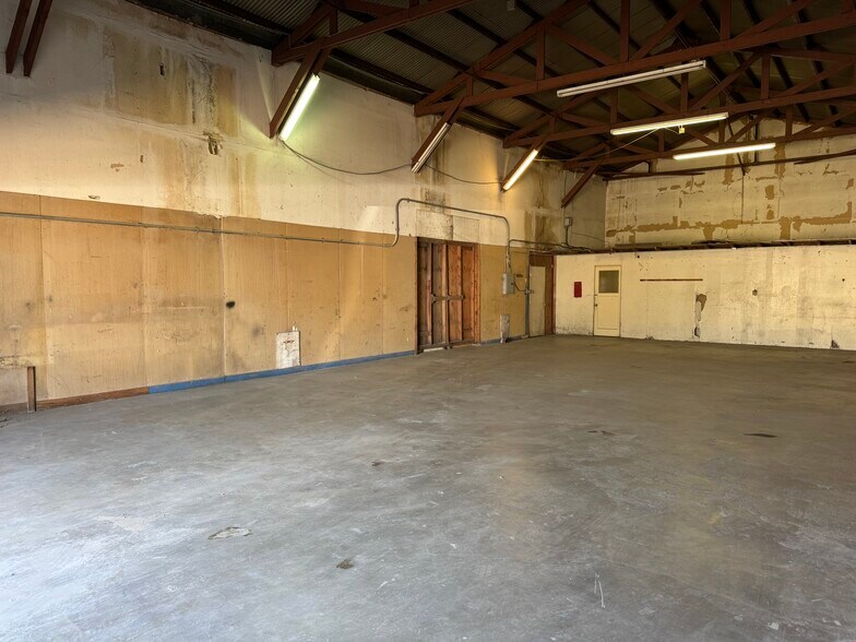 More Photos Of 1316 7th St, Modesto Warehouse For Lease