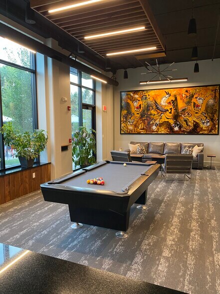More Photos Of 1300 Melrose Ave, Iowa City Apartments For Sale