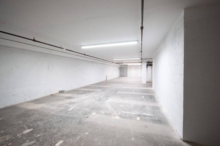 More Photos Of 21 Warren St, New York Apartments For Lease