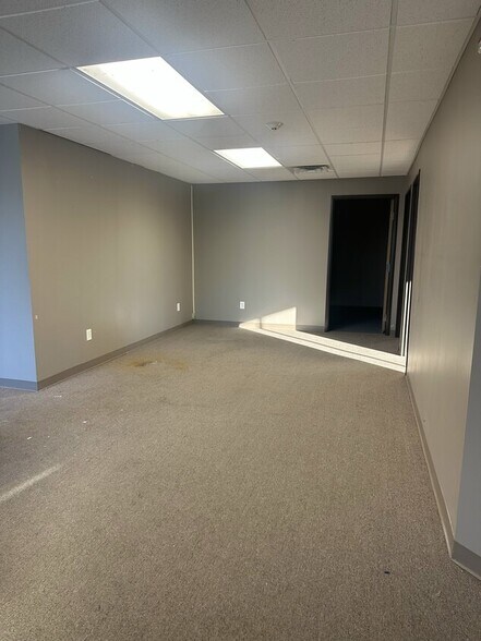 More Photos Of 18673 Dix Toledo, Brownstown Industrial For Lease