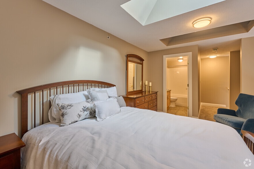 More Photos Of 290 Exchange Blvd, Rochester Apartments For Lease