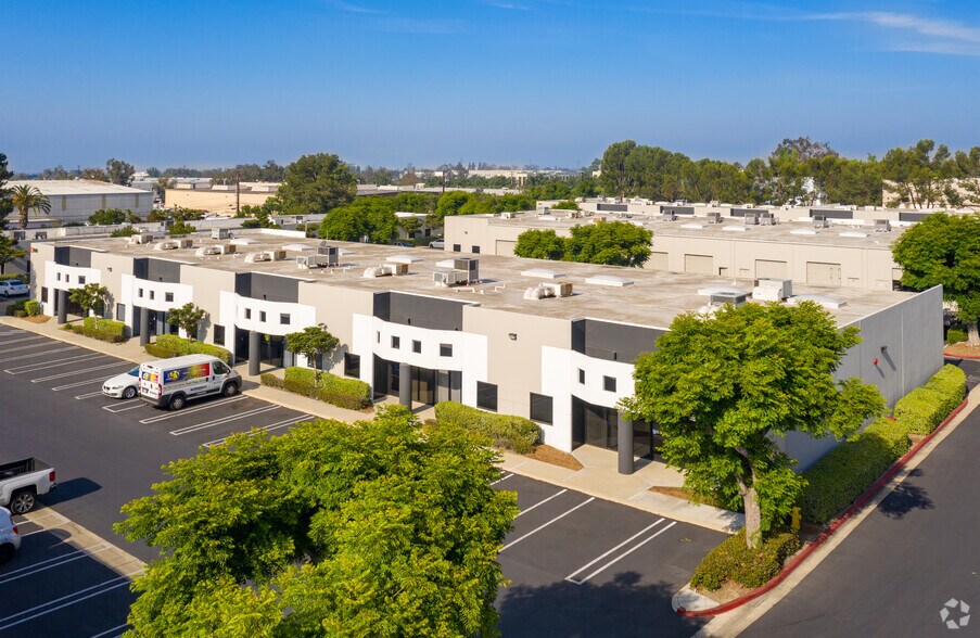 More Photos Of 10700 Jersey Blvd, Rancho Cucamonga Unknown For Lease