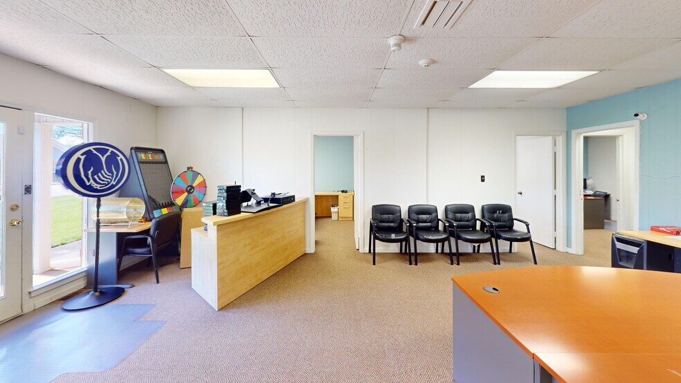 More Photos Of 1113 Davie Ave, Statesville Office For Sale