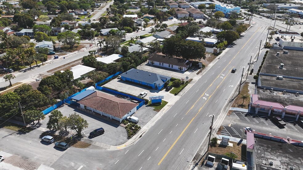 More Photos Of 1541 Prosperity Farms Rd, West Palm Beach Medical For Sale