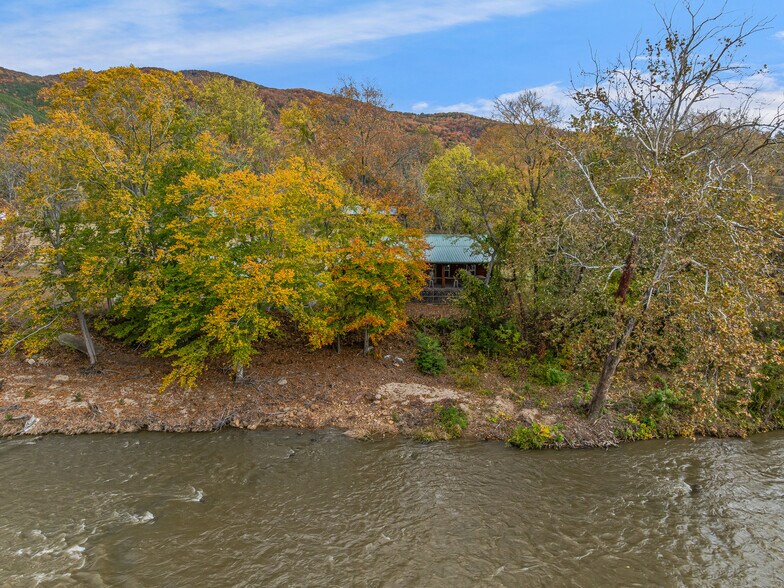 More Photos Of 1640-642 River Rd, Hot Springs Apartments For Sale