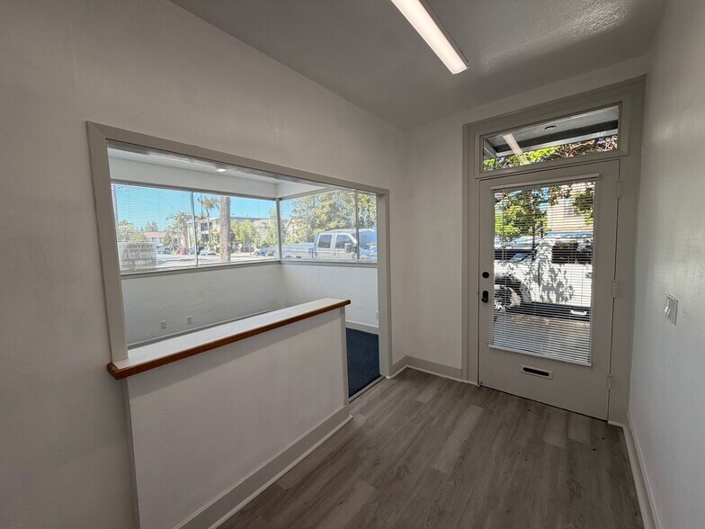 More Photos Of 923-927 Arguello St, Redwood City Flex For Lease