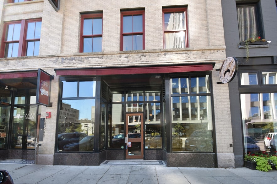 Primary Photo Of 212 Broadway N, Fargo General Retail For Lease