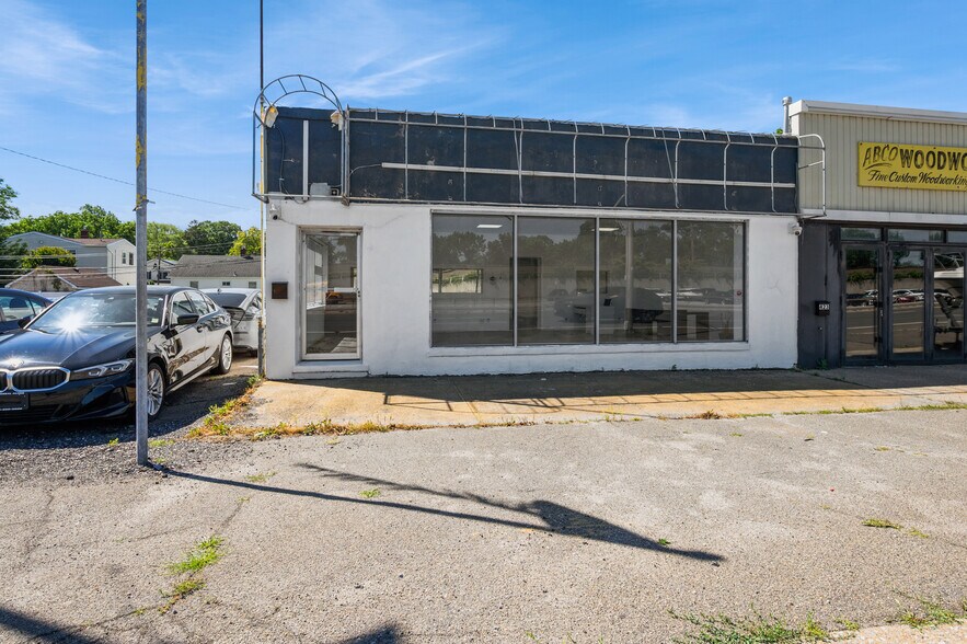 More Photos Of 2846 Sunrise Hwy, Bellmore General Retail For Sale