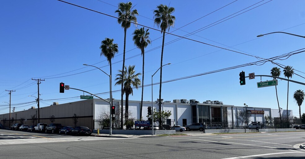 More Photos Of 13210 S Normandie Ave, Gardena Warehouse For Sale