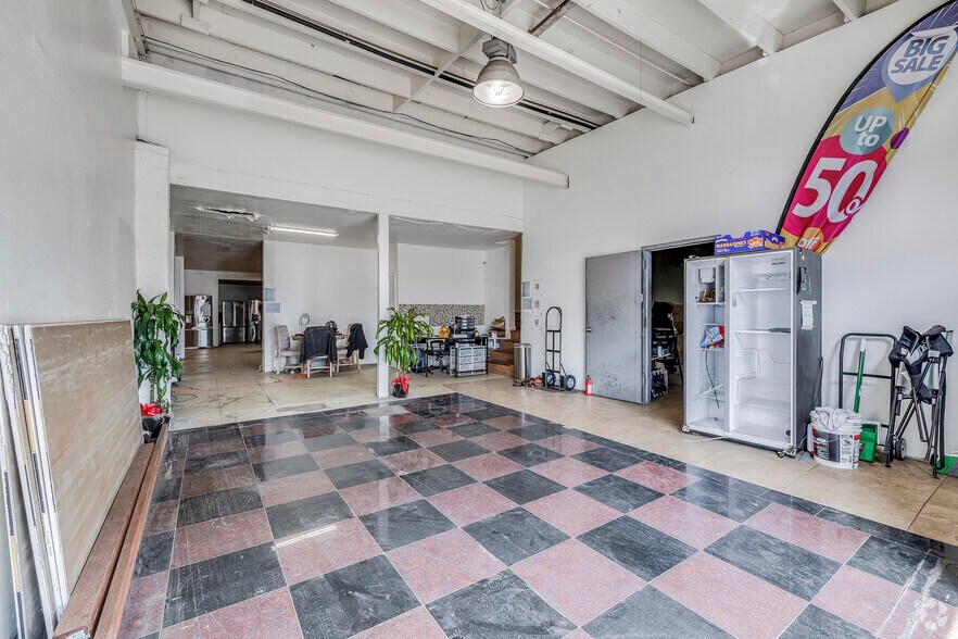 More Photos Of 4933 San Leandro St, Oakland Warehouse For Lease