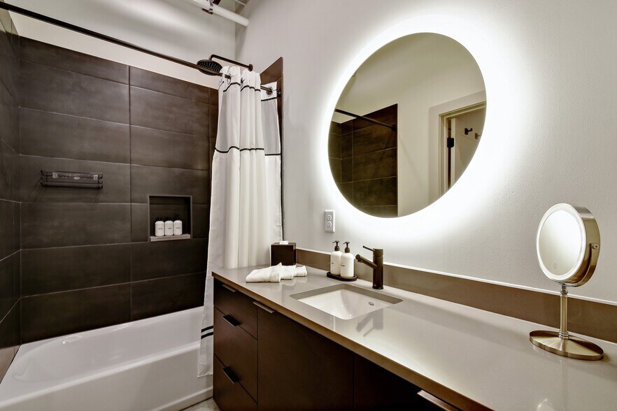 More Photos Of 215 Coca Cola Pl, San Antonio Apartments For Lease