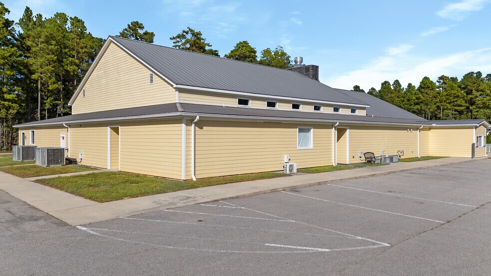 More Photos Of 235 N Mosby Ave, Littleton Restaurant For Sale