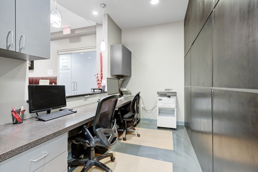 More Photos Of 7010 E Chauncey Ln, Phoenix Medical For Sale