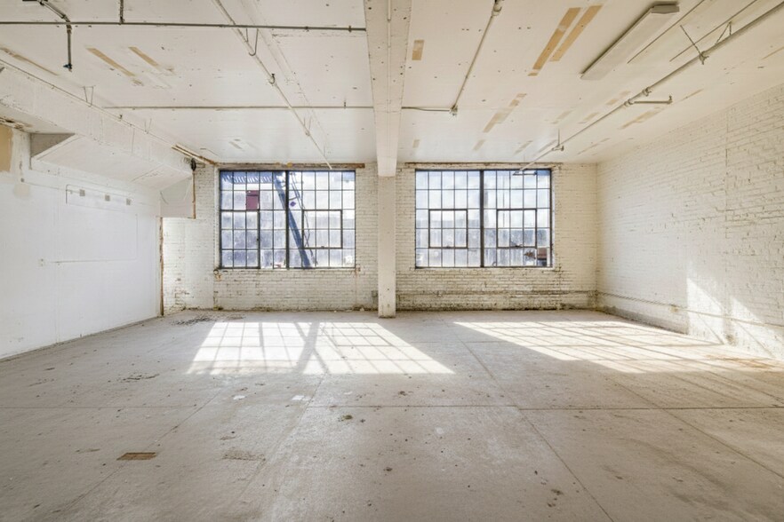 More Photos Of 679-685 3rd St, San Francisco Office For Sale
