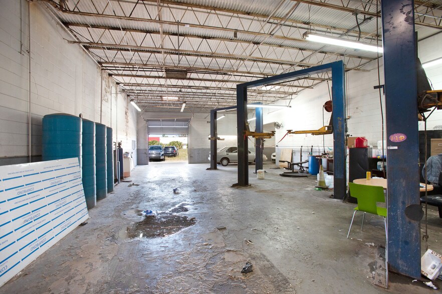More Photos Of 6239 S Orange Blossom Trl, Orlando Auto Dealership For Sale