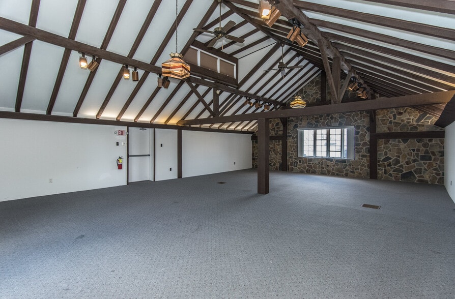 More Photos Of 981 Second Street Pike, Richboro Office For Lease