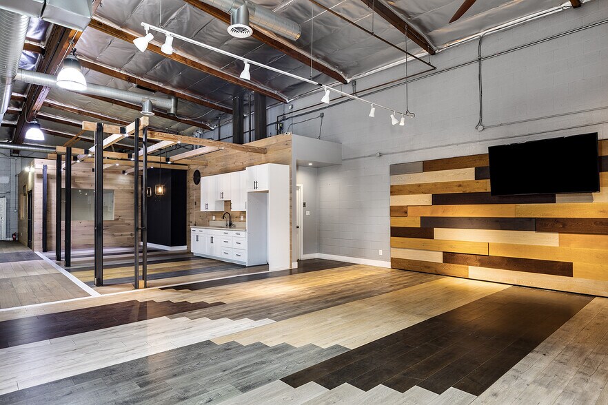 More Photos Of 12300 Denholm Dr, El Monte Warehouse For Sale