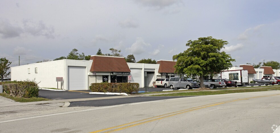 More Photos Of 4201 Oak Cir, Boca Raton Light Manufacturing For Sale