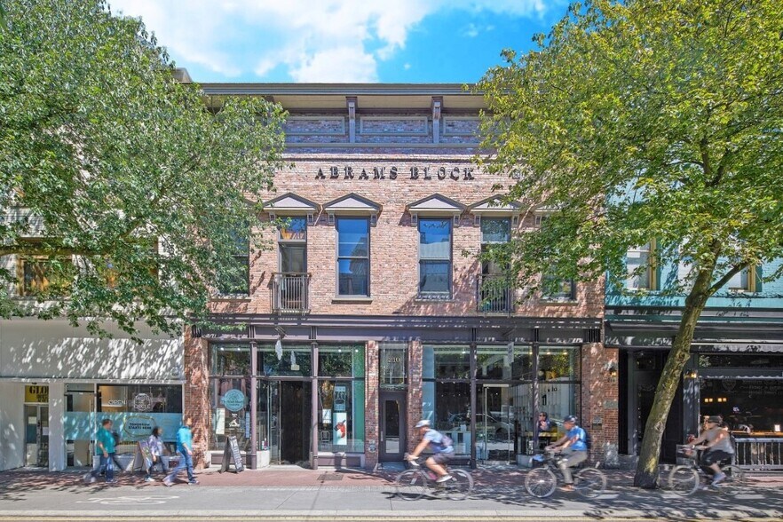 More Photos Of 210-212 Carrall St, Vancouver Storefront Retail Office For Lease