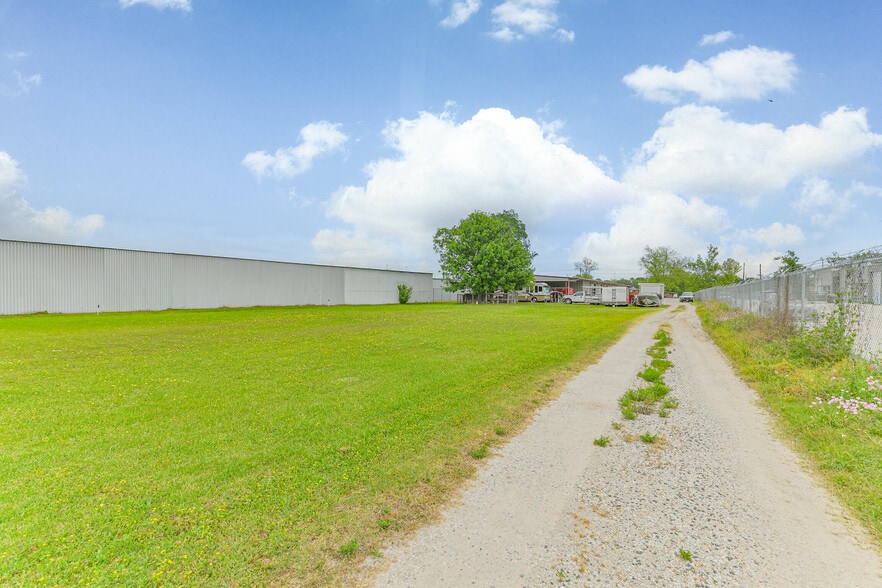 More Photos Of 7449 Wright Rd, Houston Manufacturing For Sale