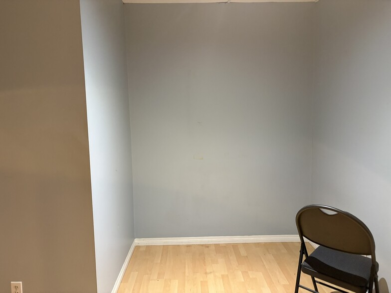 More Photos Of 9107-9153 88th Ave NW, Edmonton Apartments For Lease