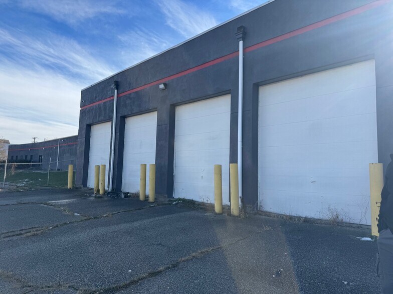 More Photos Of 131 N Hedges St, Dayton Warehouse For Sale