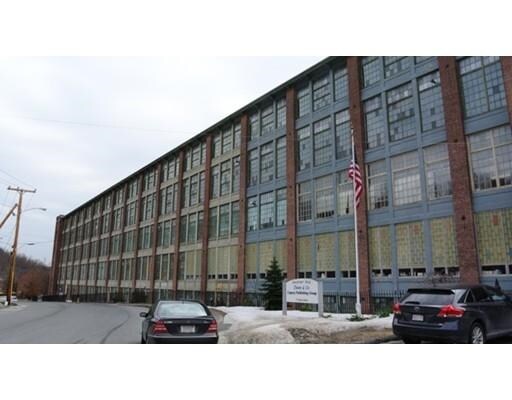 More Photos Of 75 Green St, Clinton Distribution For Lease